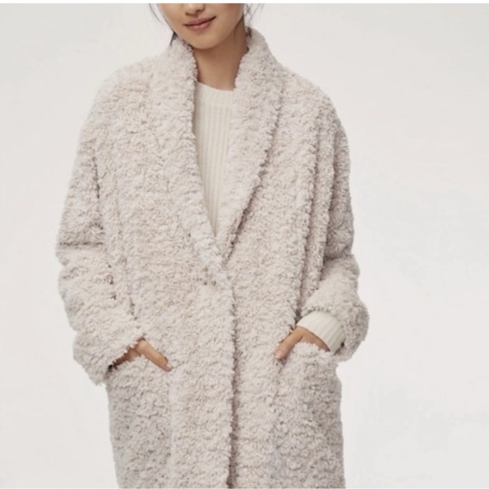 Aritzia Wilfred Grey Teddy Jacket Coat Size Small